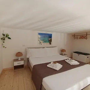 https://elicriso-home.in-sardinia.net